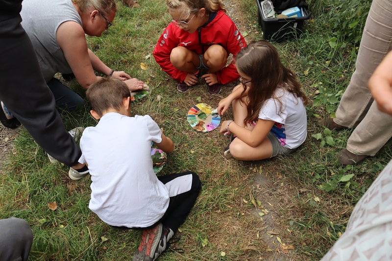 photo de la visite la haie sensorielle